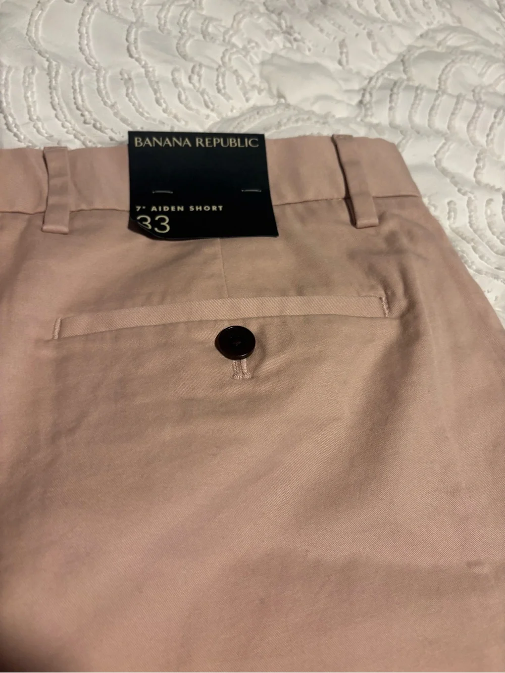 Banana Republic Men's NWT Aiden Chino  Shorts Pale Pink size 33 7 inches